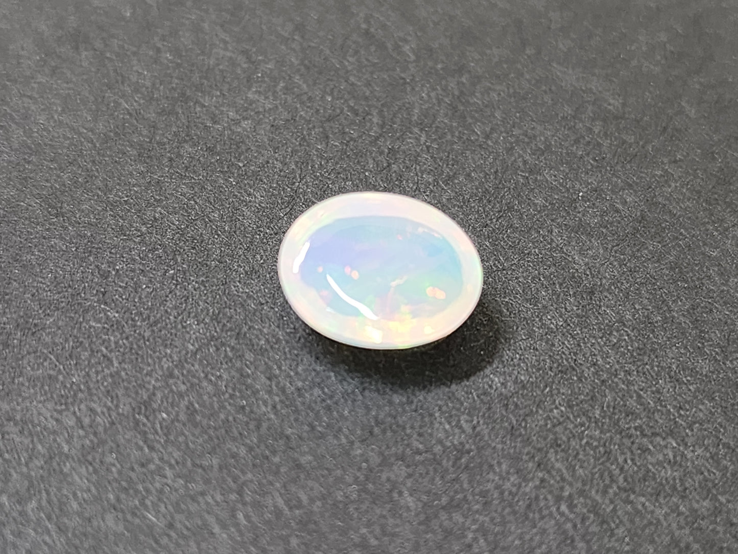 0807【ランダム発送】オパール【1石あたり約1.48ct】