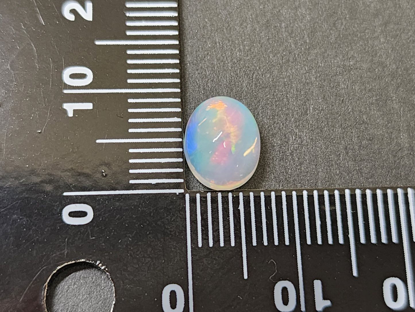 0807【ランダム発送】オパール【1石あたり約1.48ct】