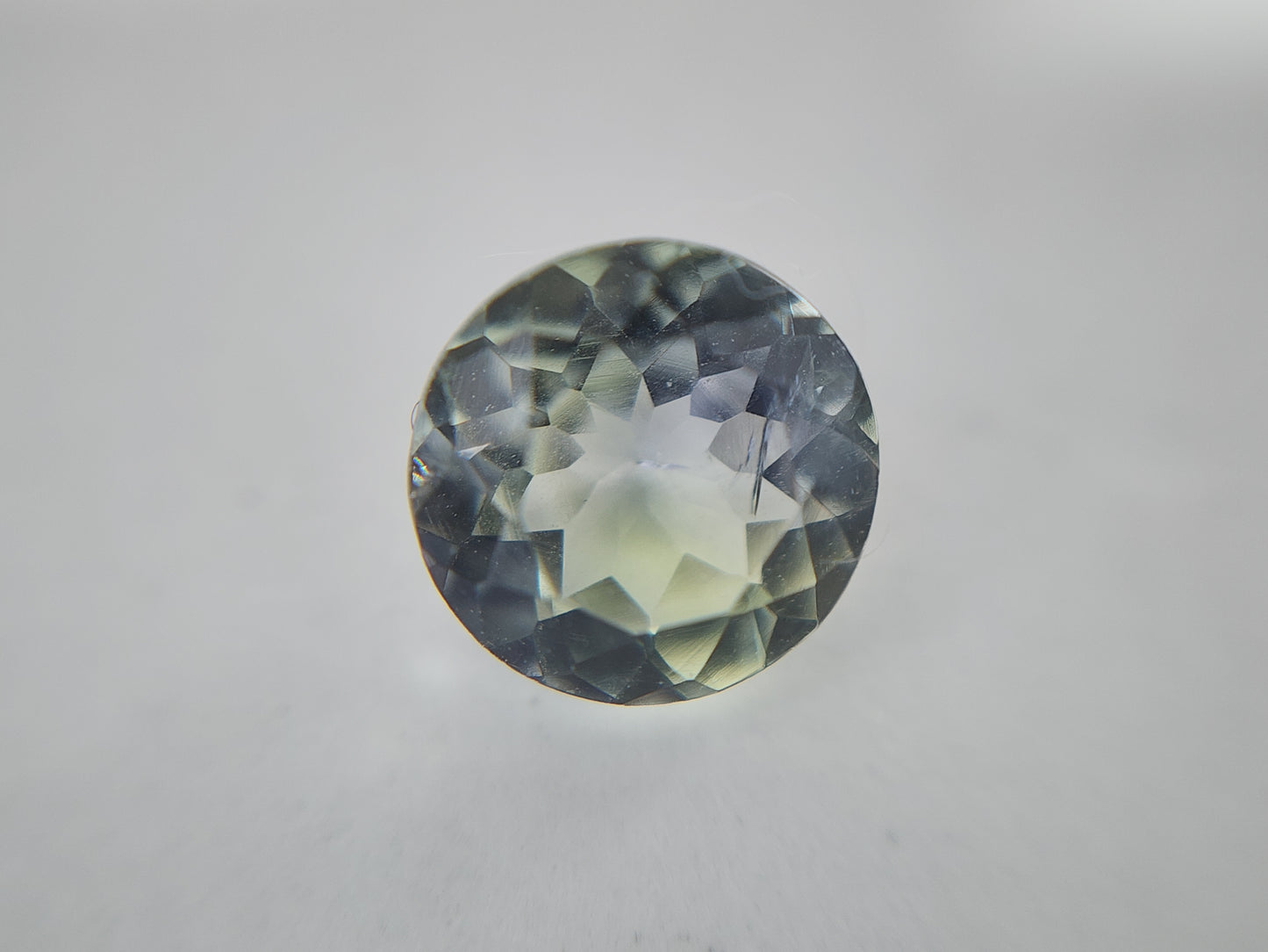 0660-2 ゾイサイト 0.76ct