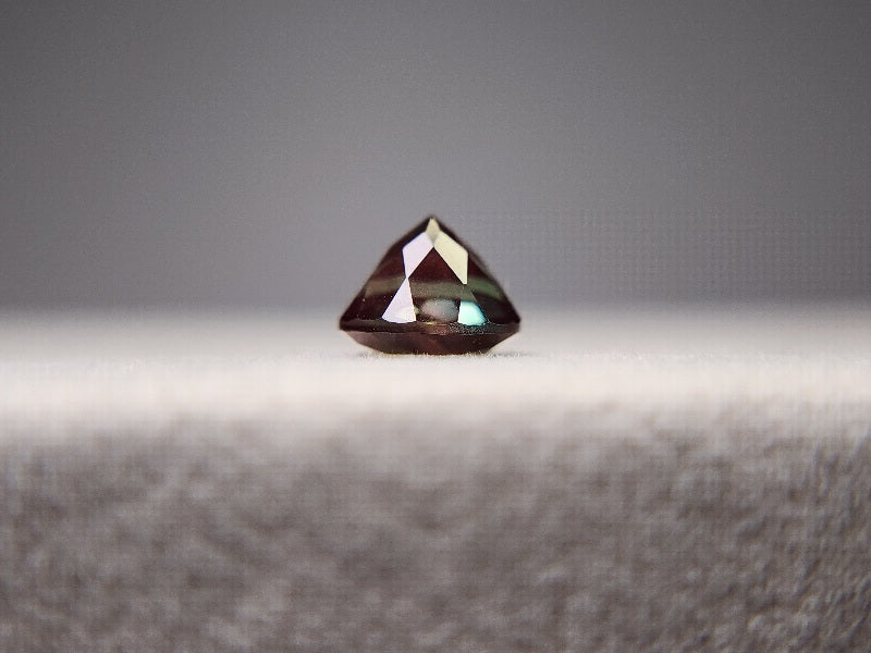 0504-1 バイカラーアンデシン 0.97ct