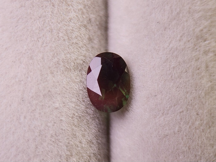 0504-5 バイカラーアンデシン 0.69ct