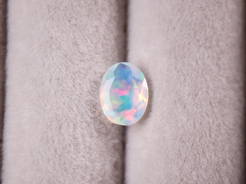 0909-1-1 オパール 0.71ct