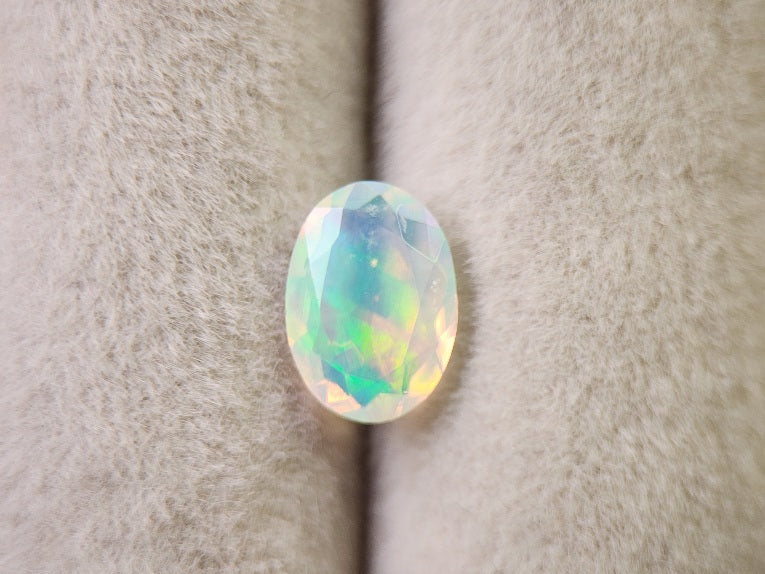 0909-1-2 オパール 0.53ct