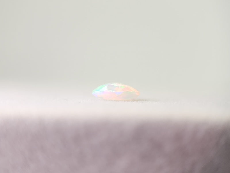 0909-2-1 オパール 0.36ct