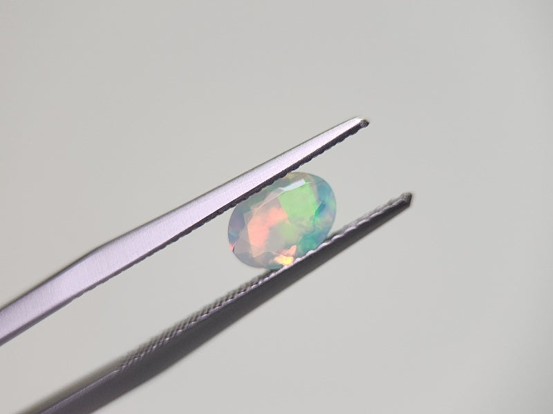 0909-2-4 オパール 0.40ct
