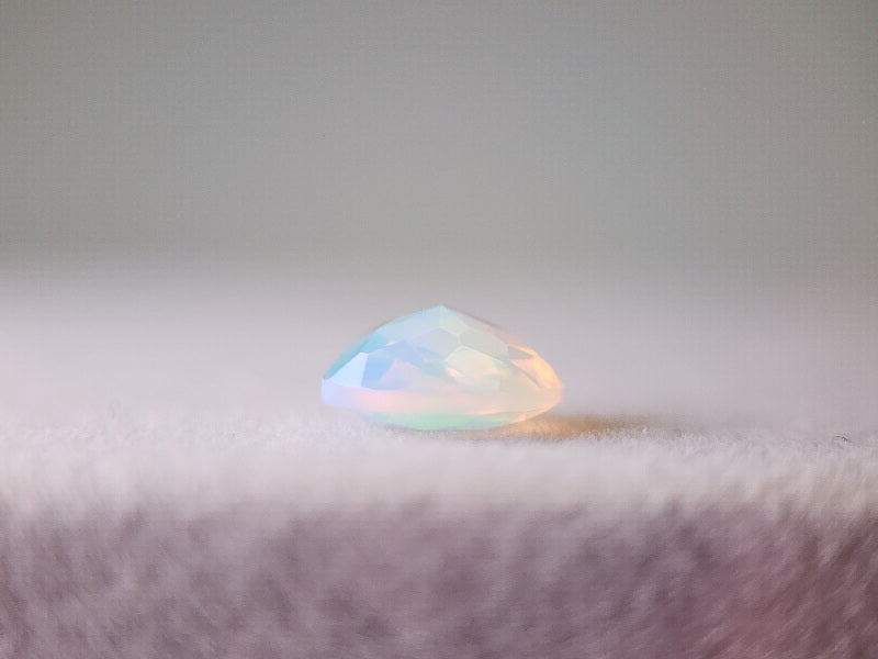0909-3-1 オパール 0.74ct