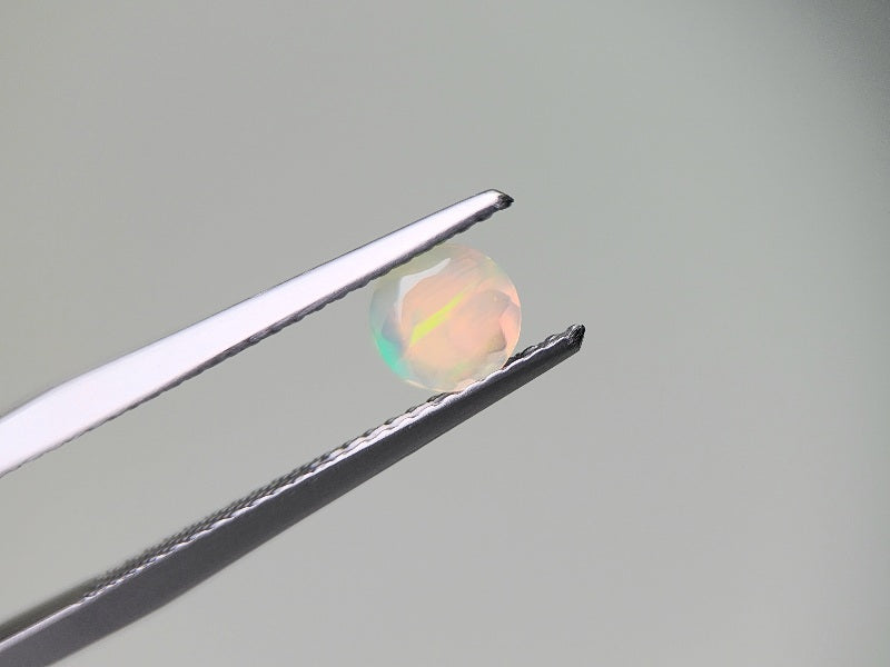 0909-4-2 オパール 0.27ct