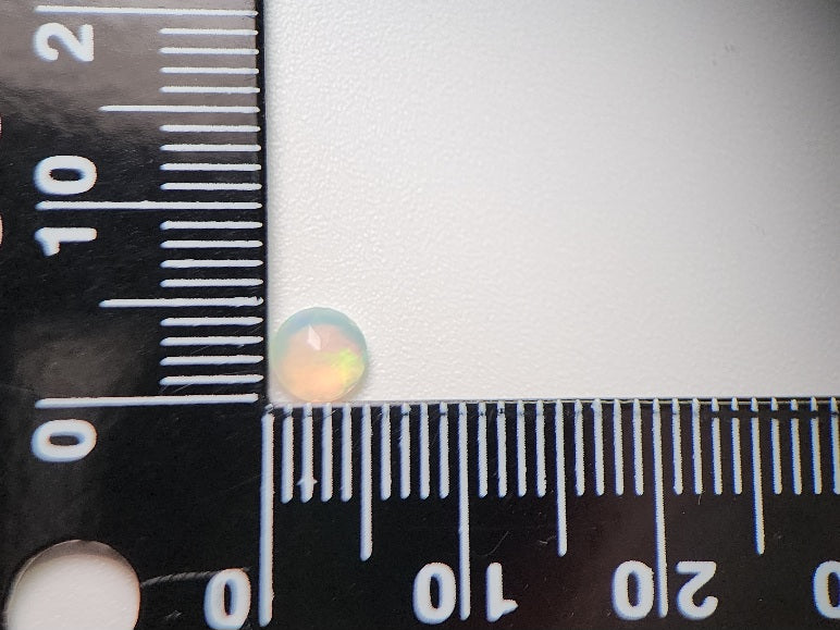 0909-4-3 オパール 0.24ct