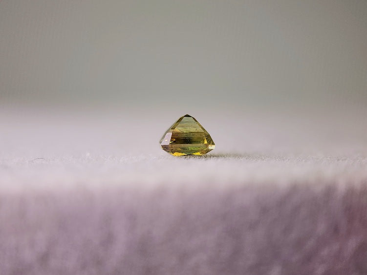 0932-6 スフェーン 0.36ct