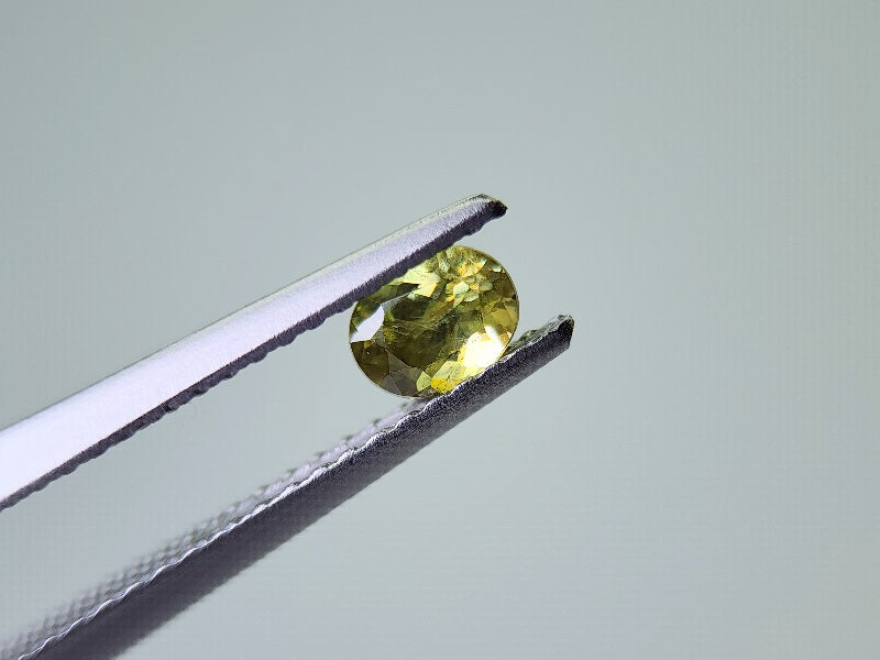 0932-7 スフェーン 0.34ct