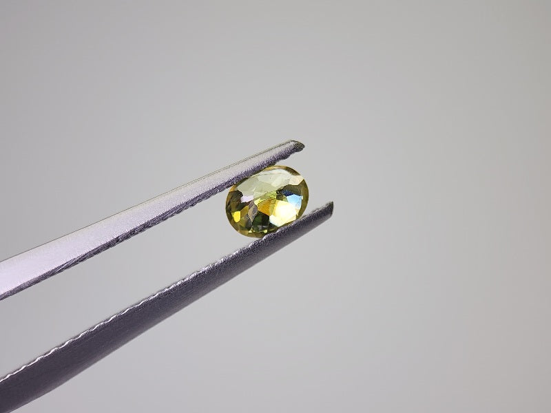 0932-7 スフェーン 0.34ct