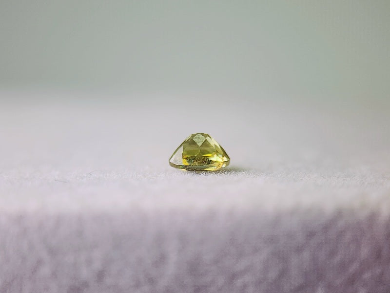 0932-7 スフェーン 0.34ct