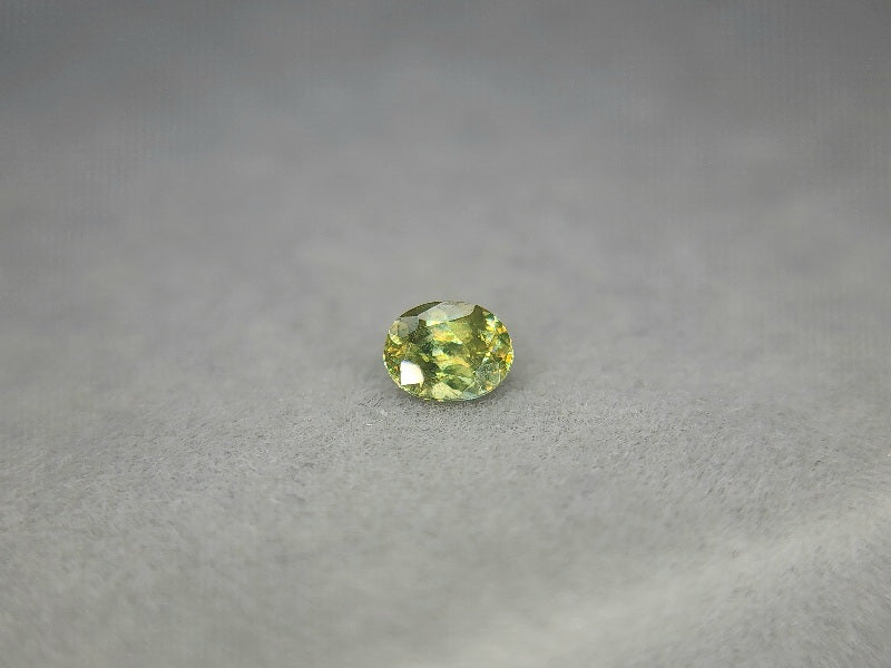 0932-7 スフェーン 0.34ct