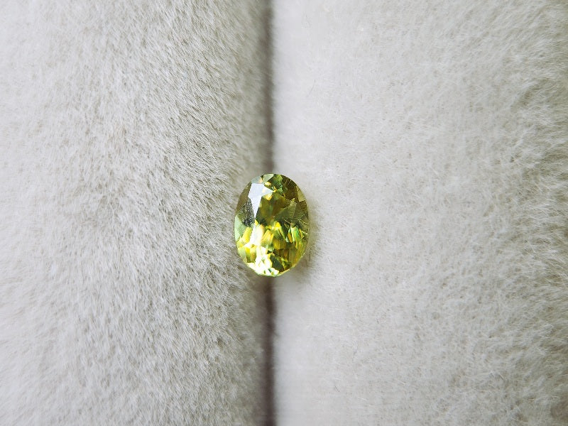 0932-9 スフェーン 0.26ct