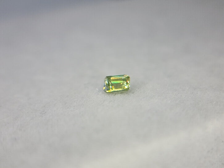 0932-10 スフェーン 0.17ct