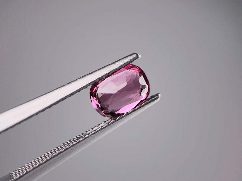 0837 スピネル 1.13ct