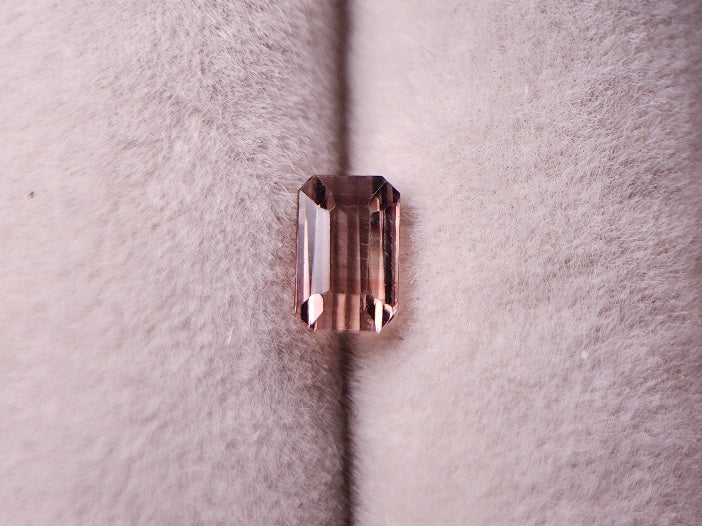 0879-13 トルマリン 0.76ct