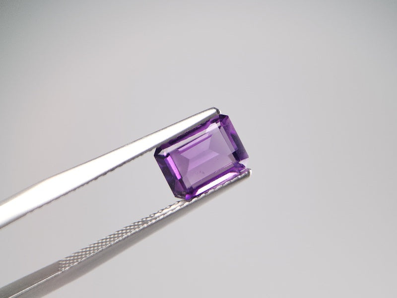0918-2-18 アメジスト 1.36ct