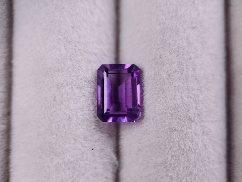 0918-2-18 アメジスト 1.36ct