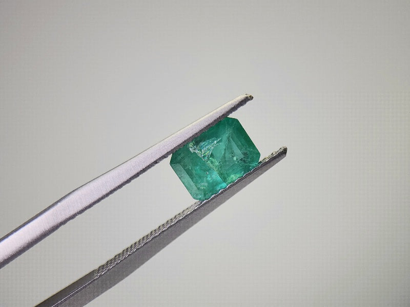 0938-3 エメラルド 1.21ct