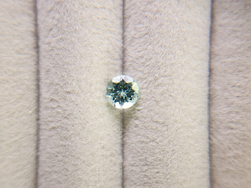 gBE-40 グリーンベリル 0.73ct