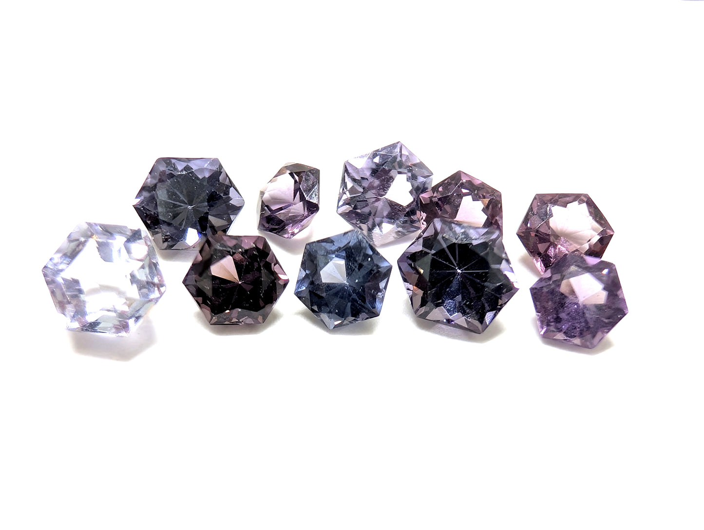 0002【ランダム発送】ヘキサゴンカットのマルチスピネル【1石あたり約0.23ct】
