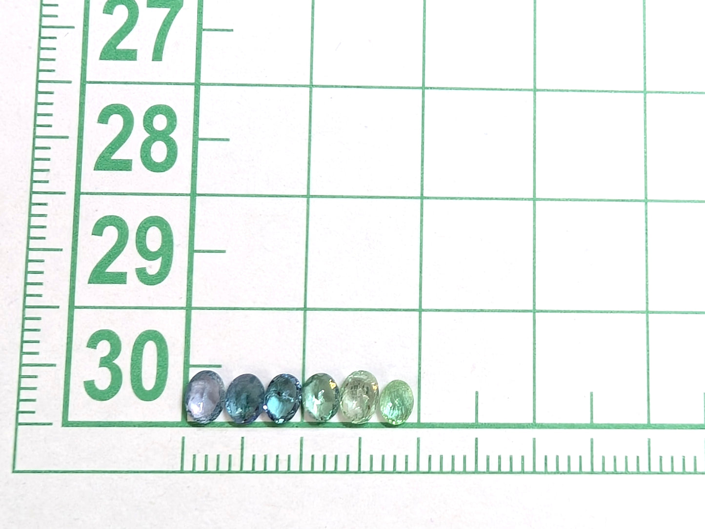 0003【ランダム発送】コーネルピン【1石あたり平均0.21ct】