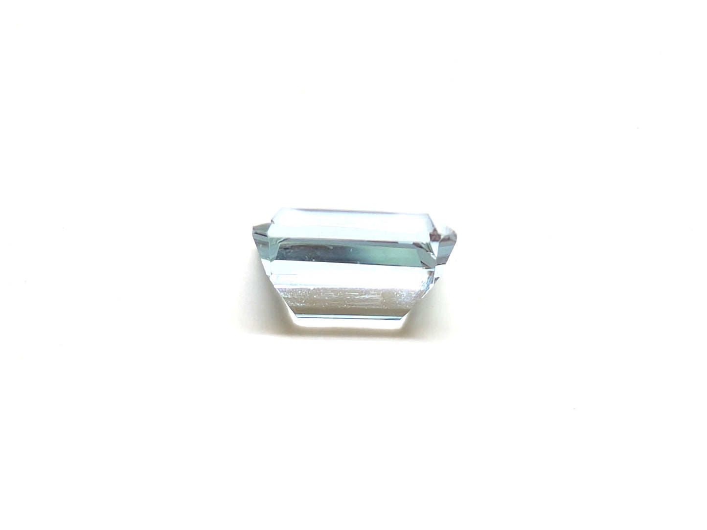 0084 バイカラートパーズ 3.56ct