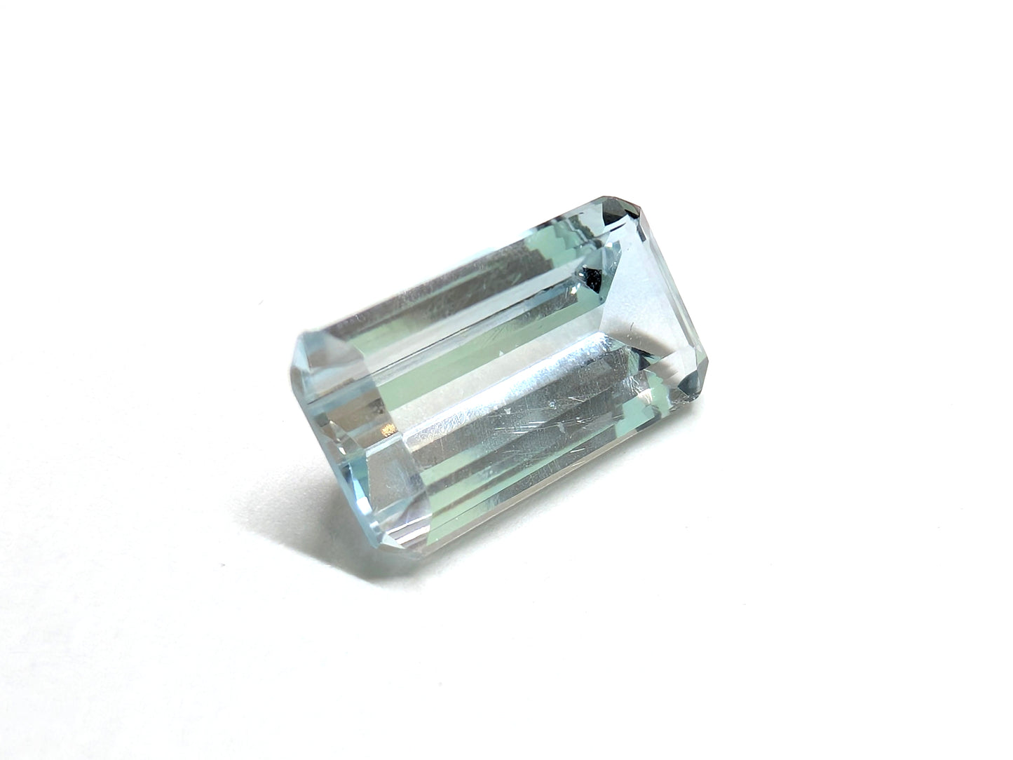0086 バイカラートパーズ 3.56ct