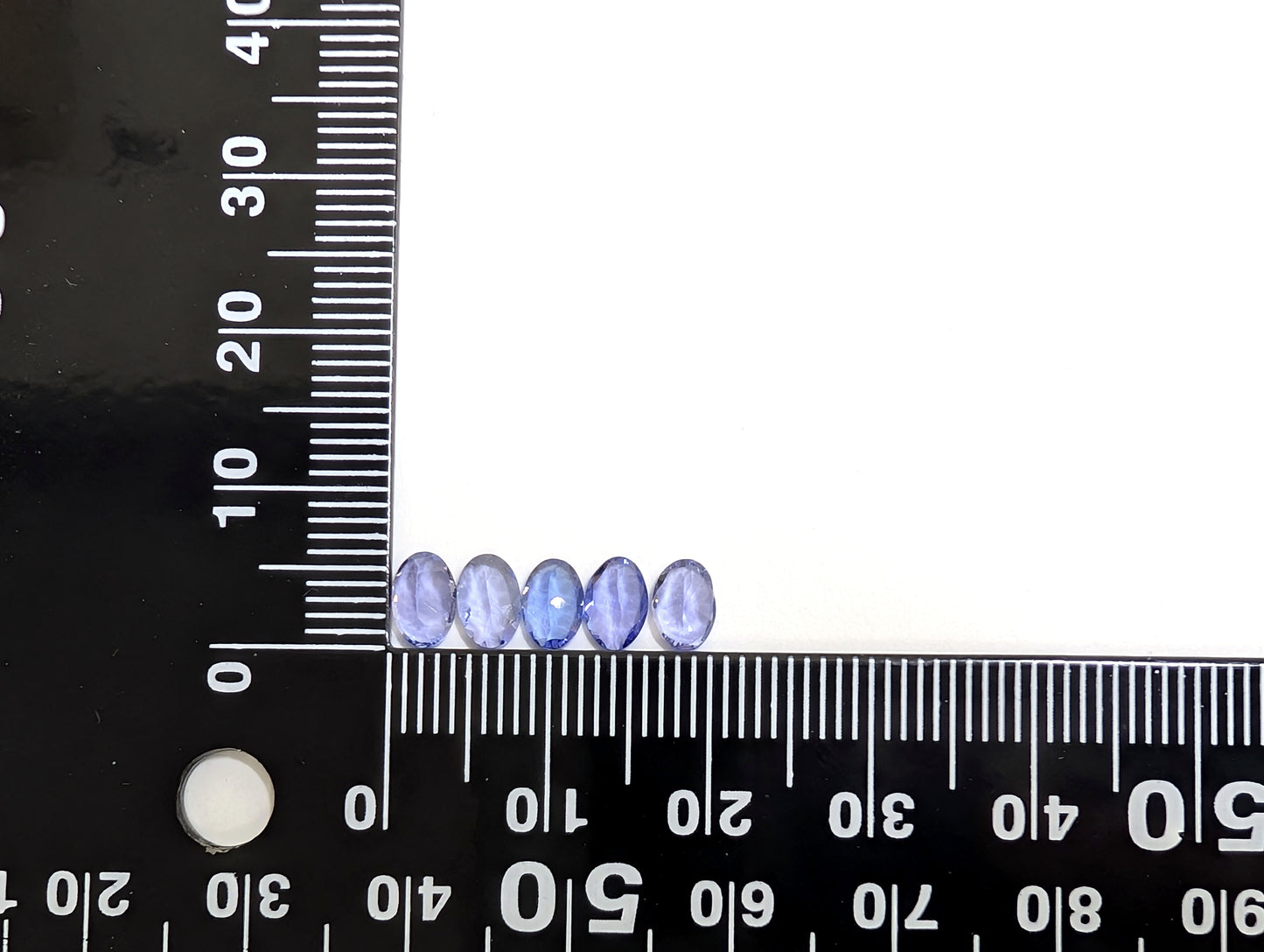 0737【ランダム発送】タンザナイト【1石あたり約0.43ct】