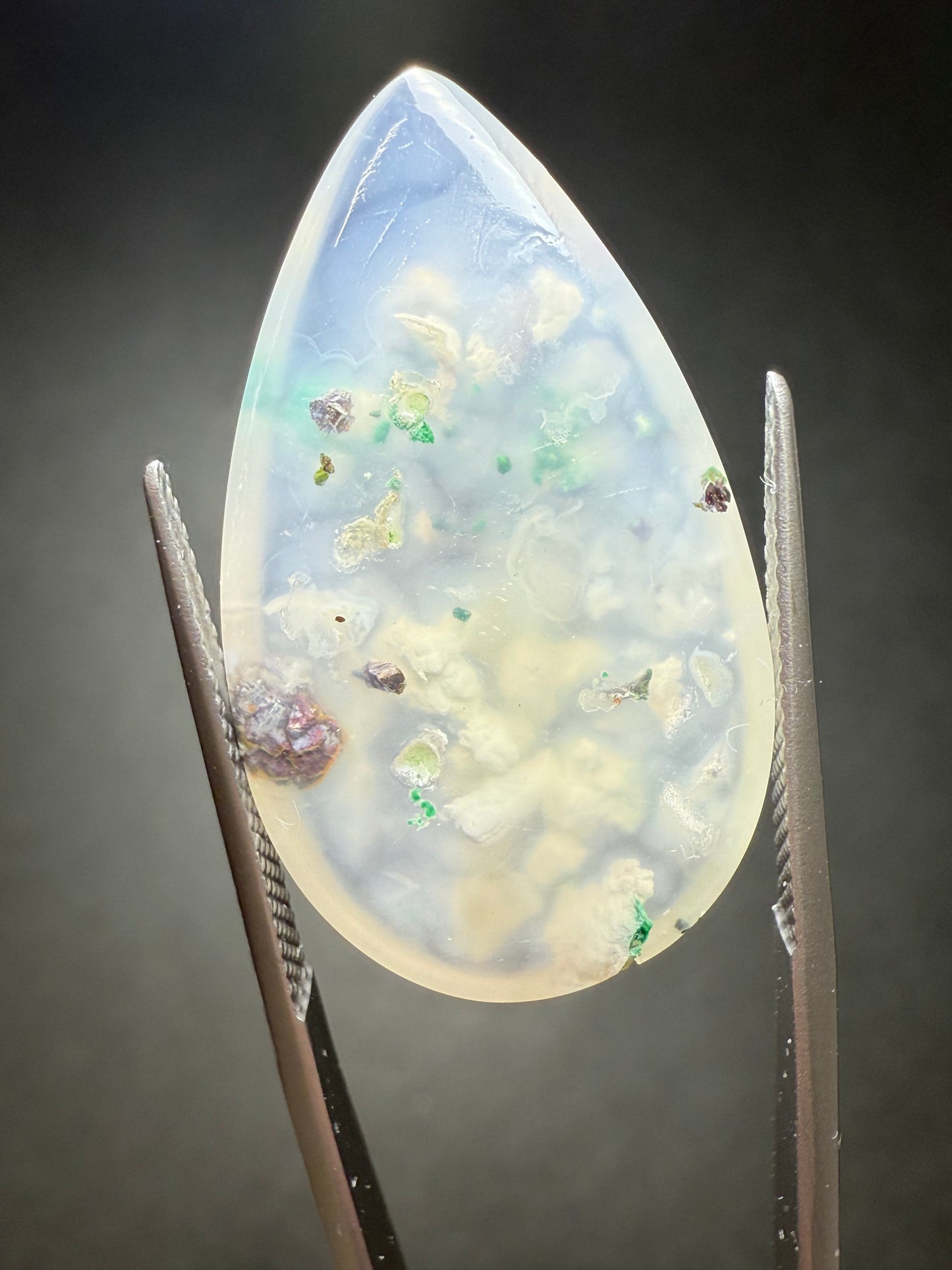 0401 コッパークリソコーラインカルセドニー 20.35ct