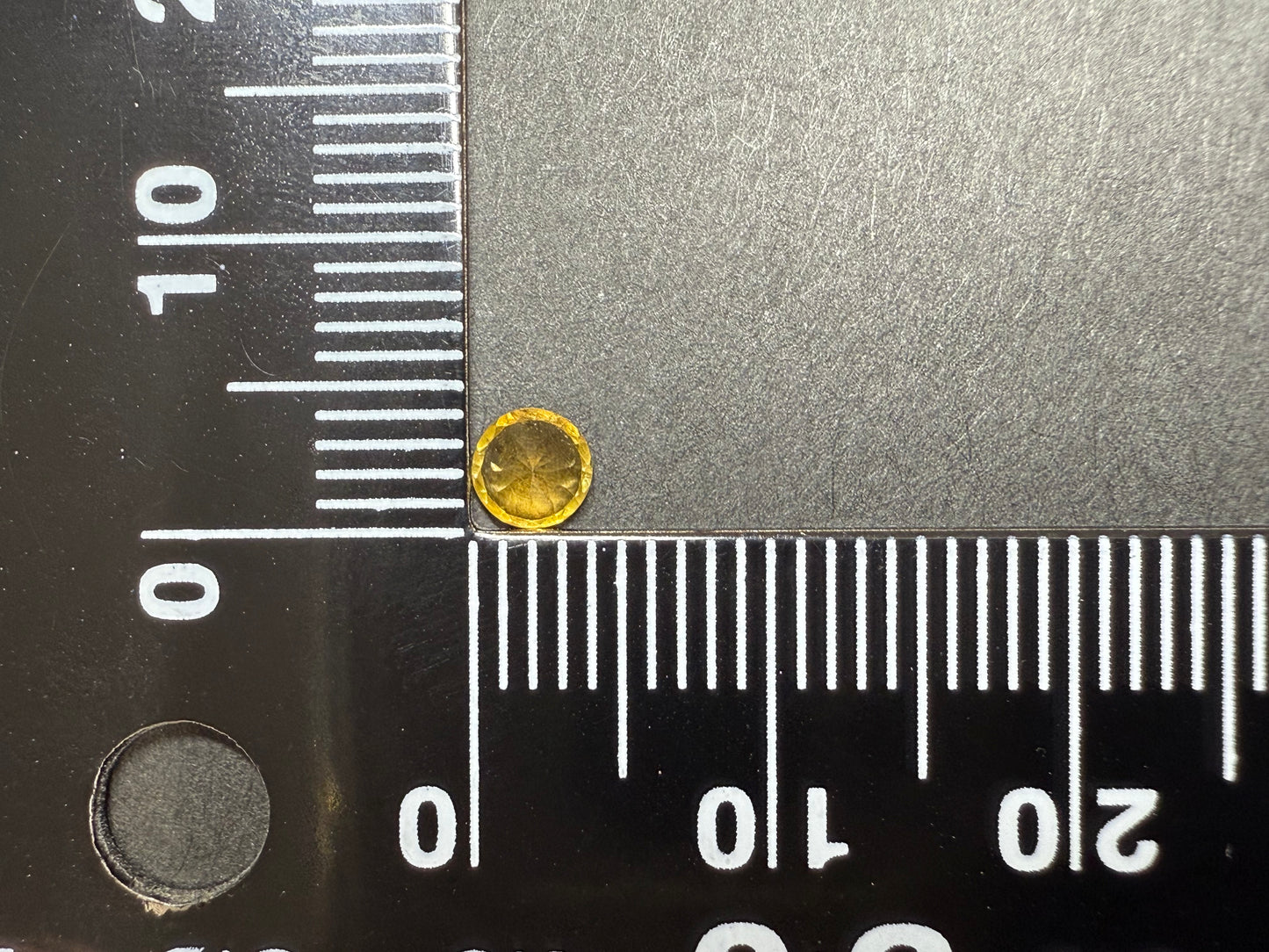 0545 コンドロダイト 0.26ct