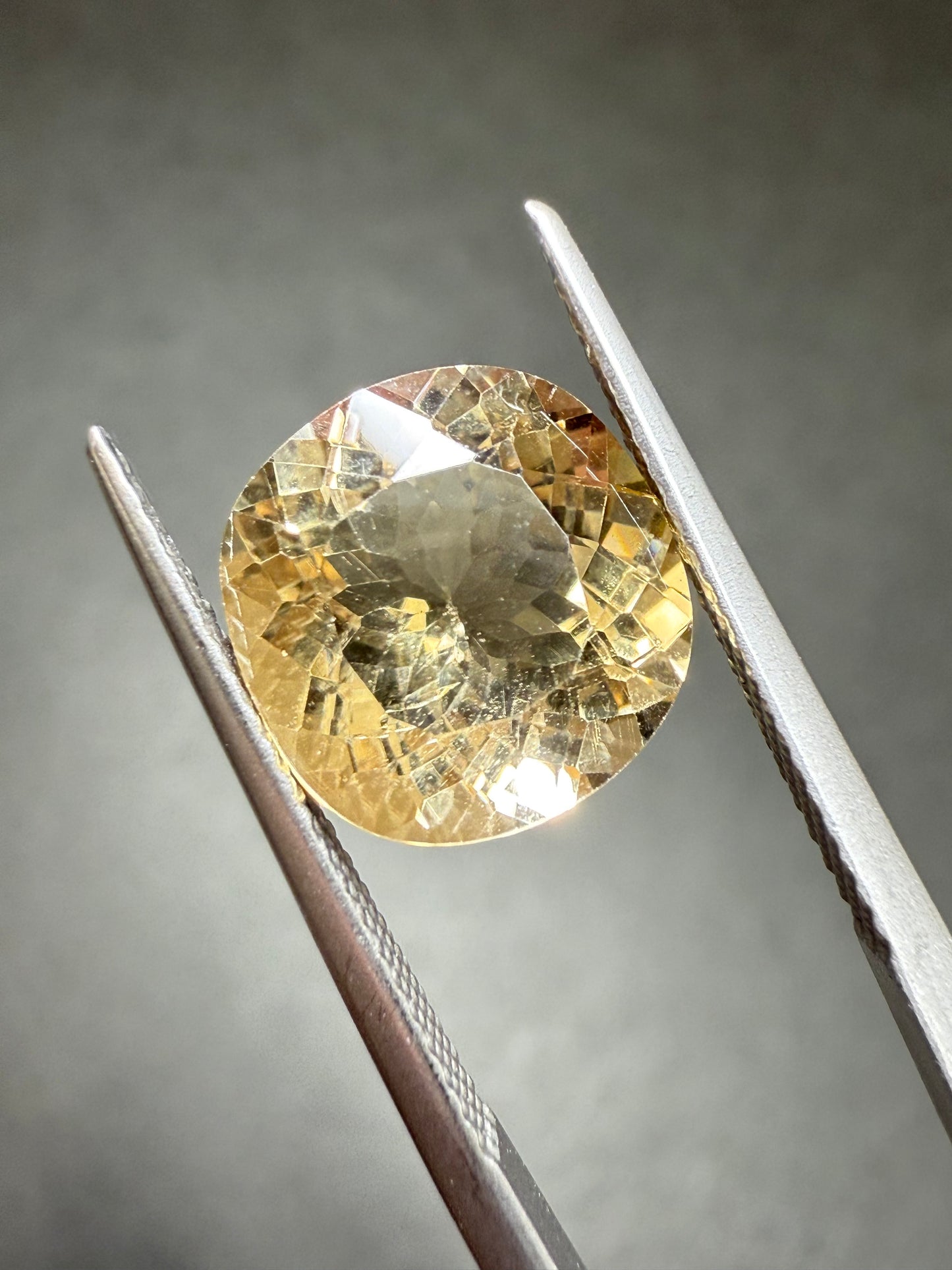 0792 シャンパンスキャポライト 4.41ct