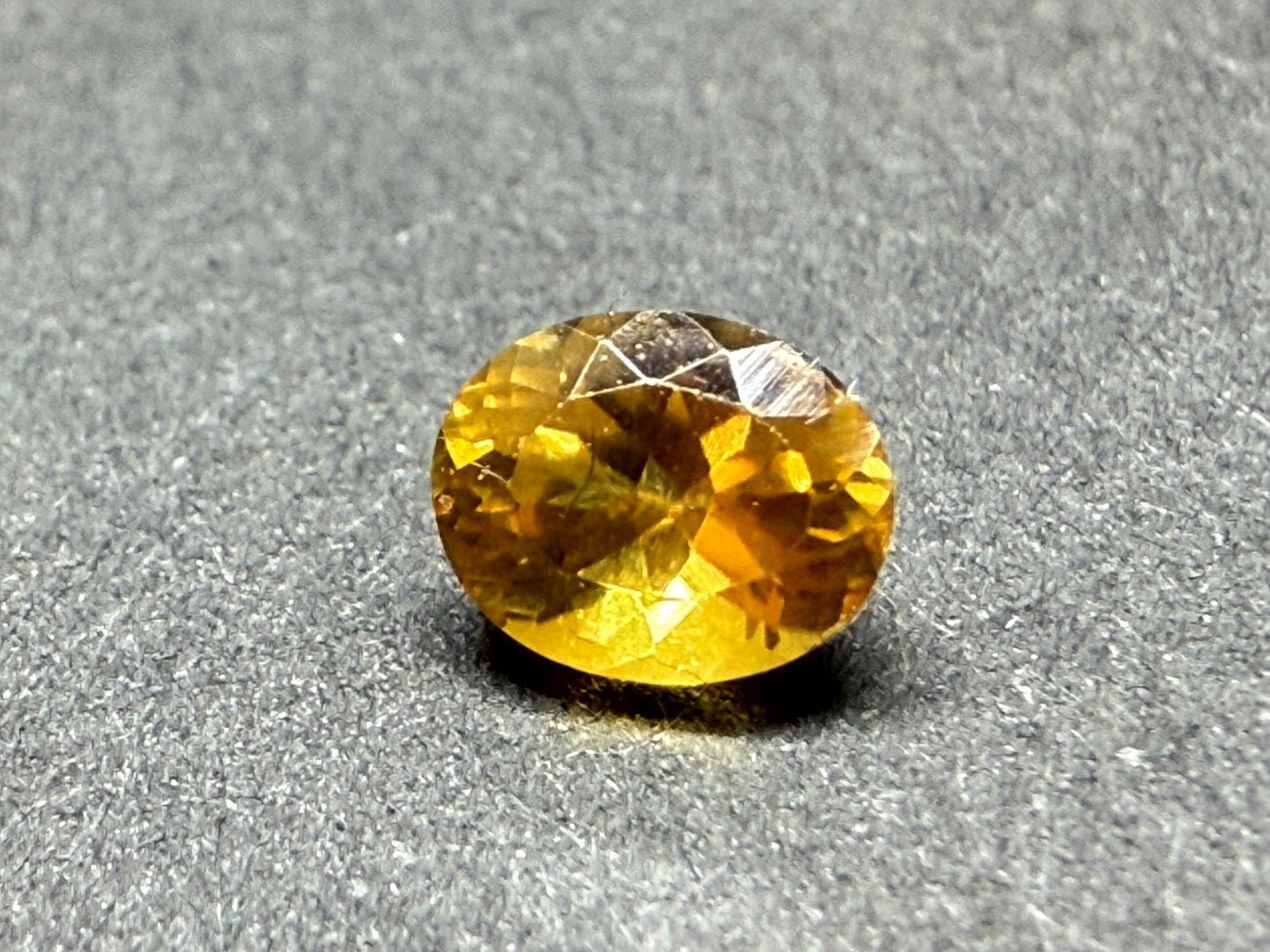 0551 コンドロダイト 0.30ct