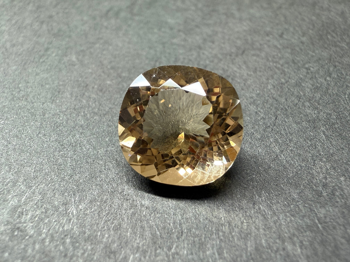 0792 シャンパンスキャポライト 4.41ct