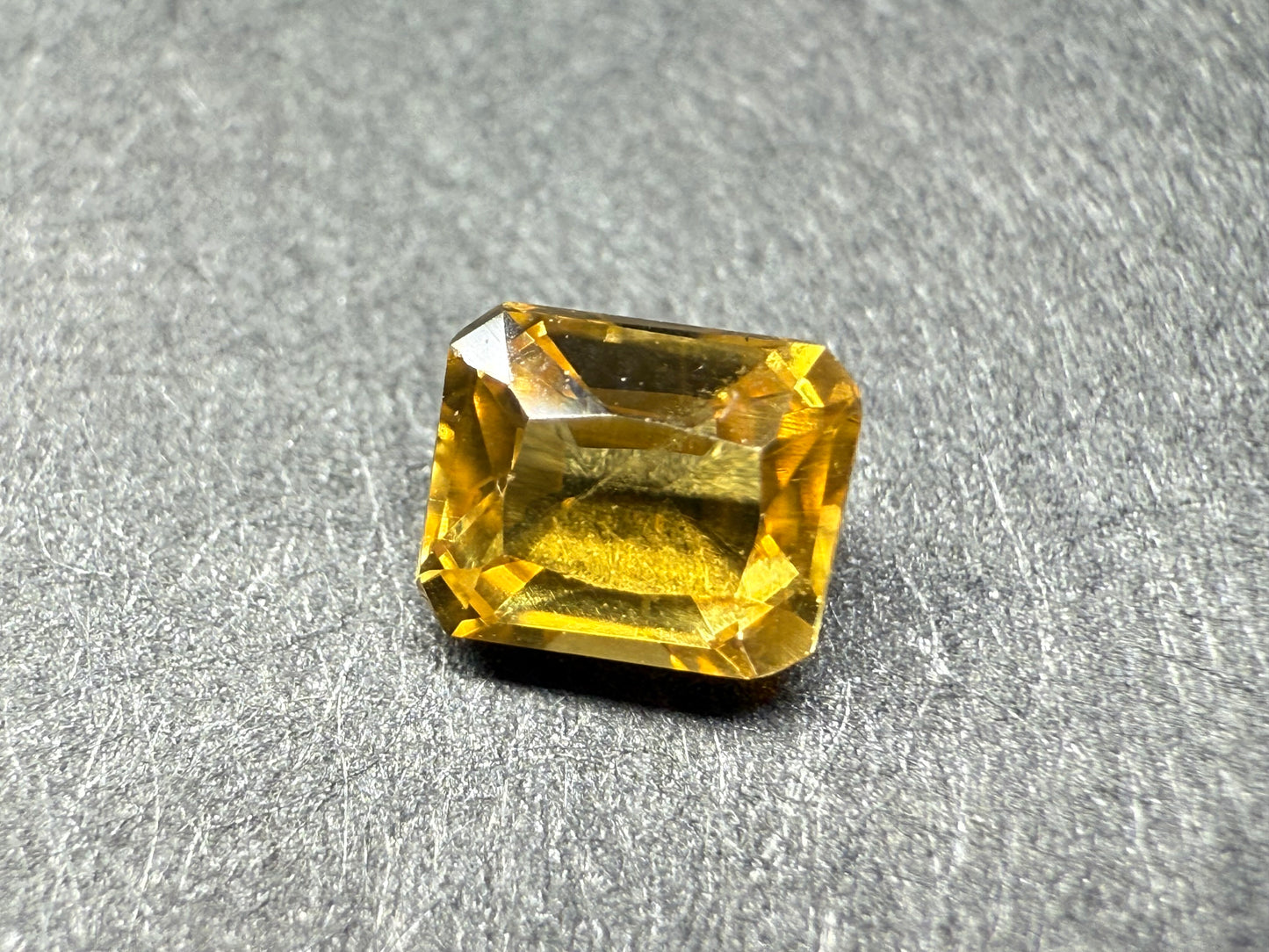 0549コンドロダイト 0.30ct