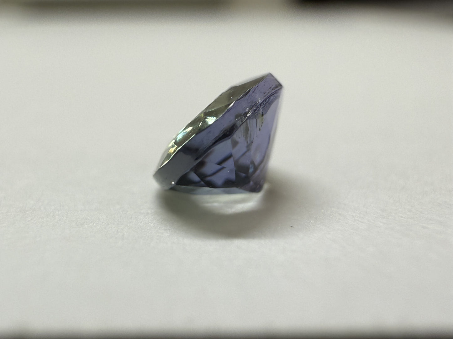 0042 バイカラータンザナイト 1.27ct