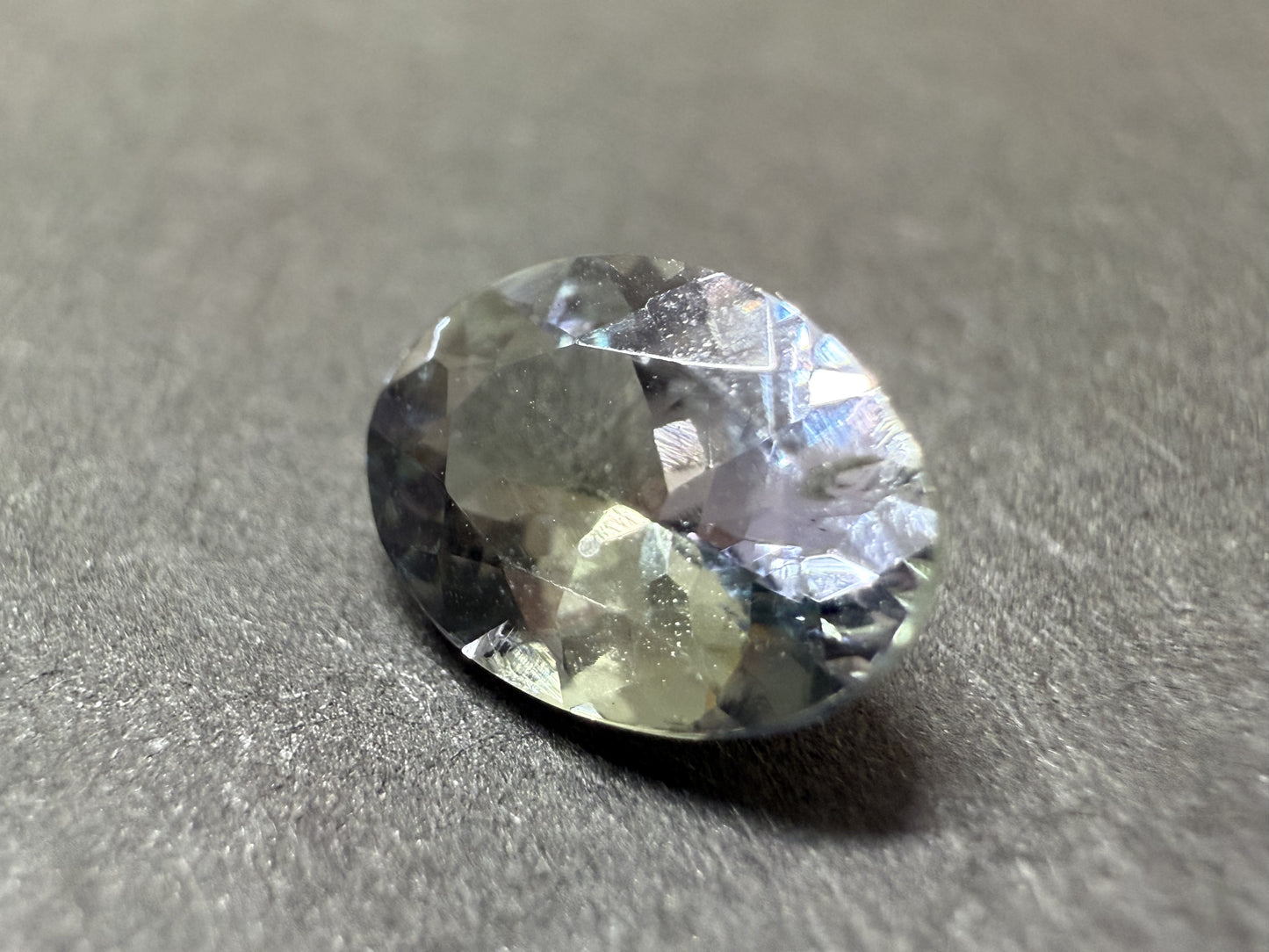 0042 バイカラータンザナイト 1.27ct