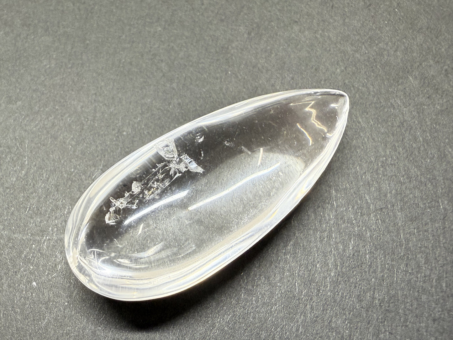 0105 3,500円!クォーツインクォーツ 83.84ct