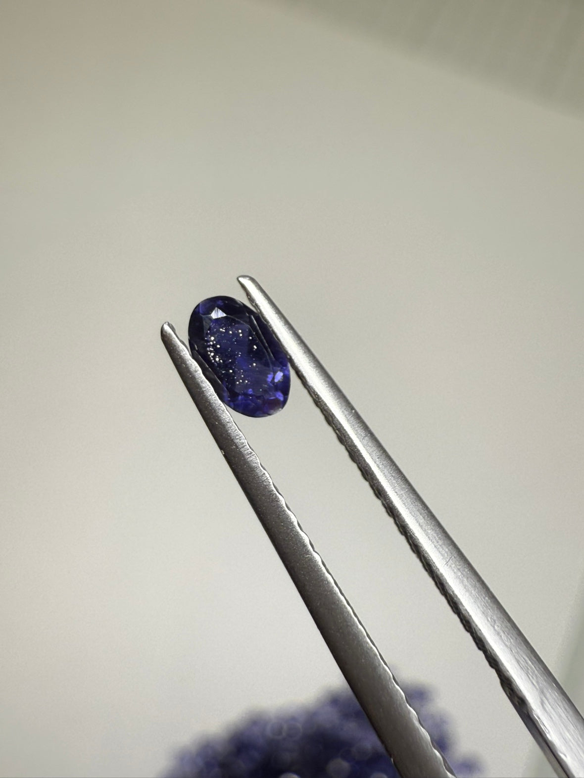 0017【ランダム発送】1石700円 アイオライト オーバルカット