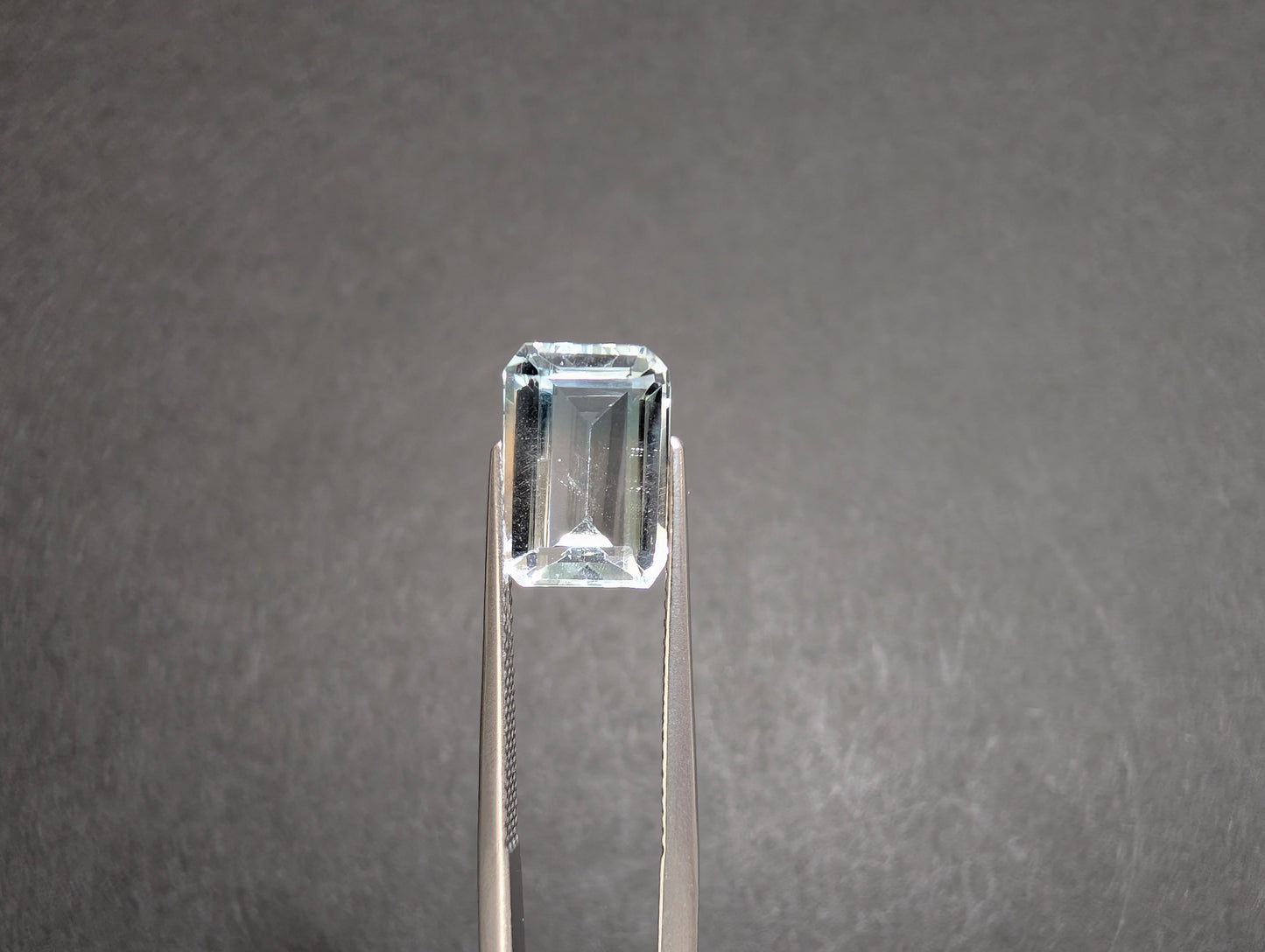 0055 バイカラートパーズ 4.18ct