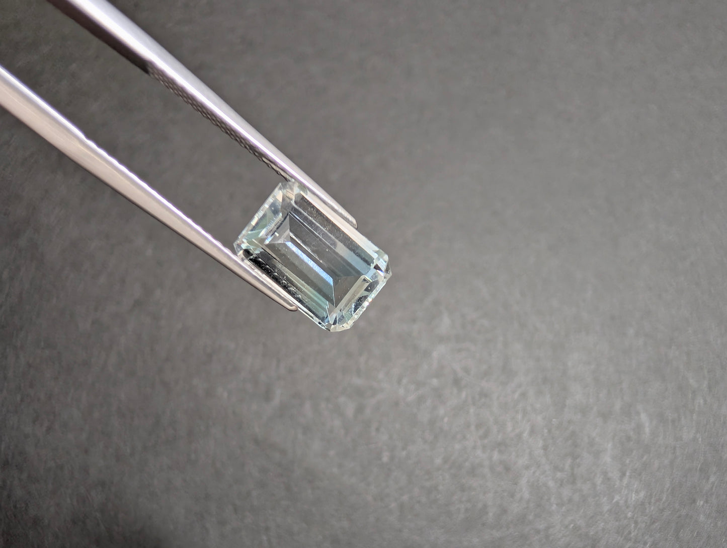 0055 バイカラートパーズ 4.18ct