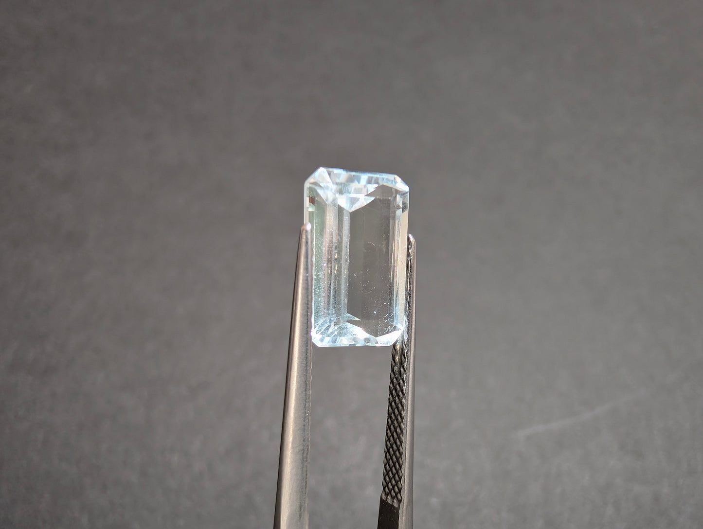 0049 バイカラートパーズ 4.05ct