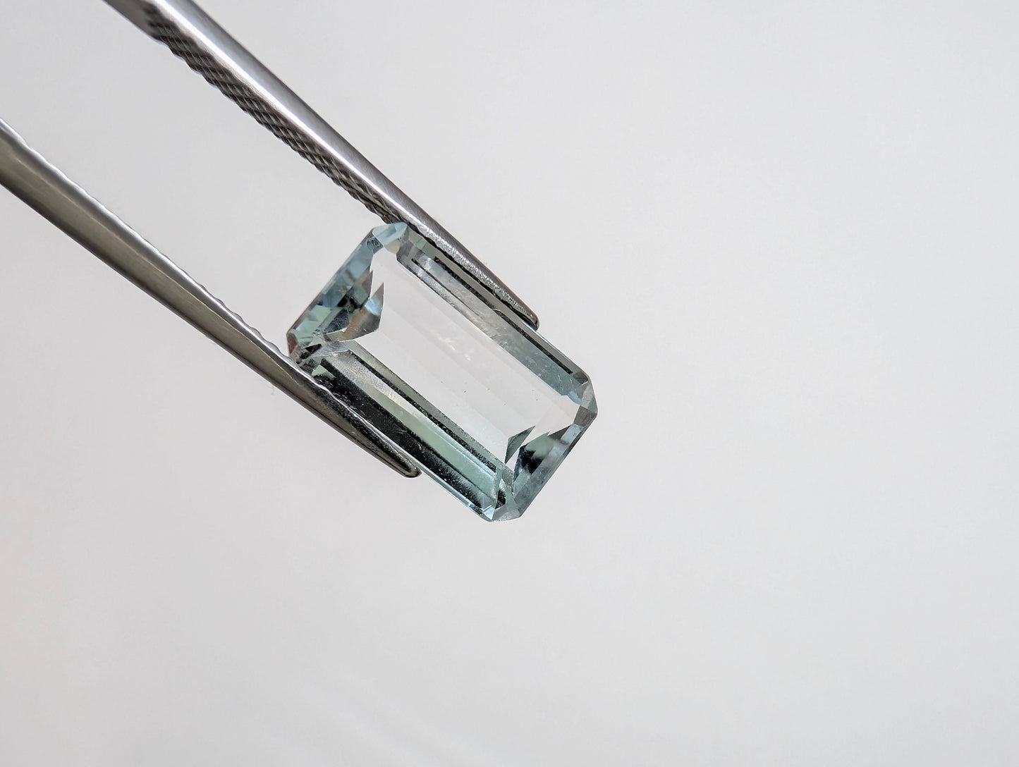 0049 バイカラートパーズ 4.05ct
