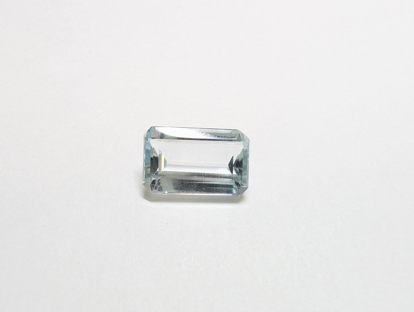 0049 バイカラートパーズ 4.05ct