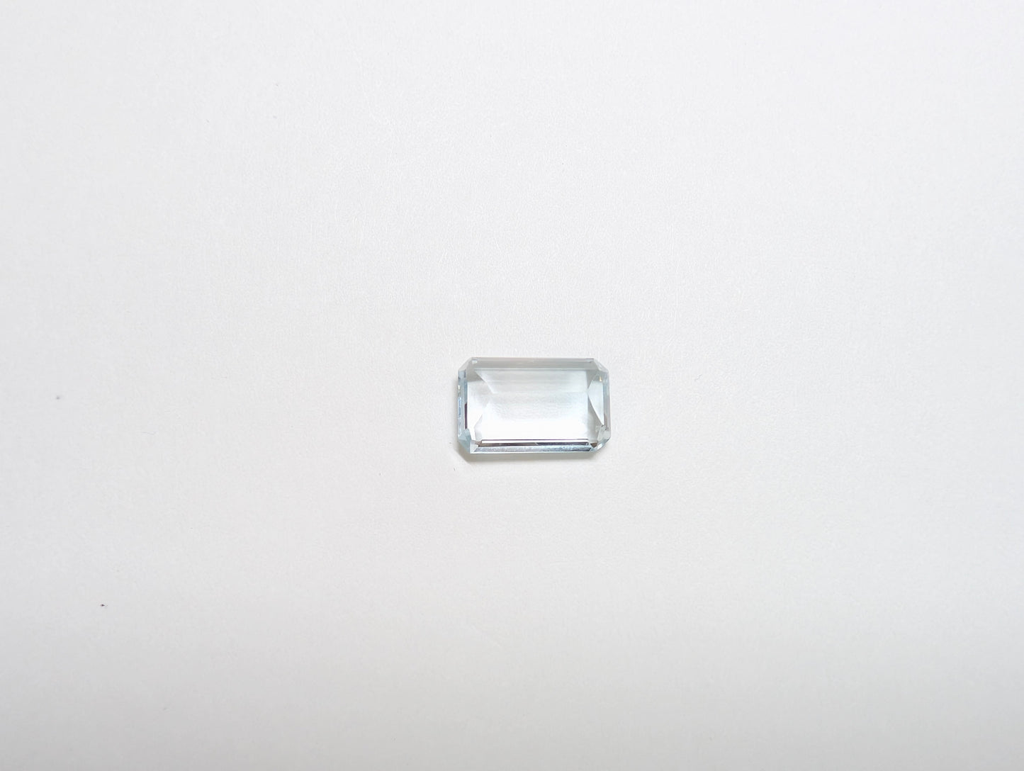 0049 バイカラートパーズ 4.05ct