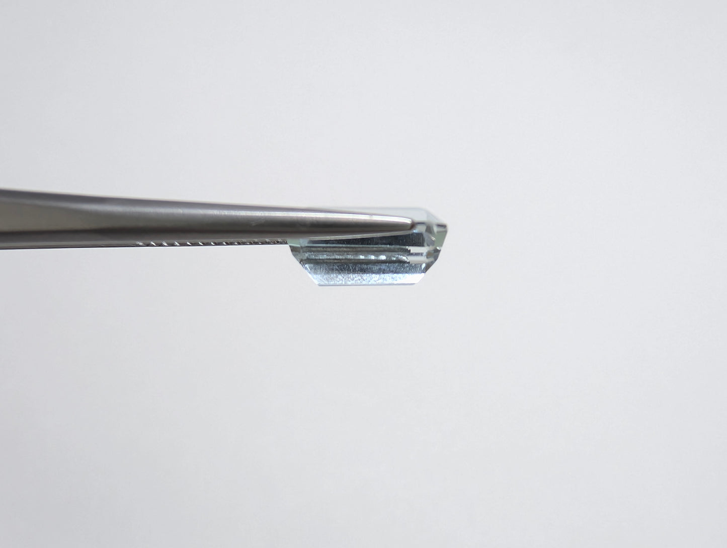 0046 バイカラートパーズ 4.04ct