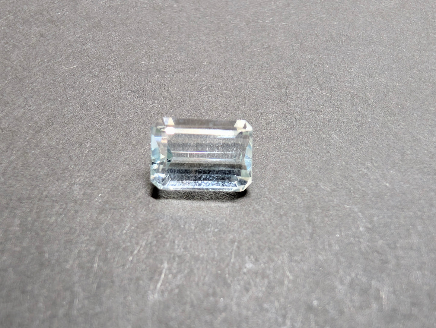 0046 バイカラートパーズ 4.04ct