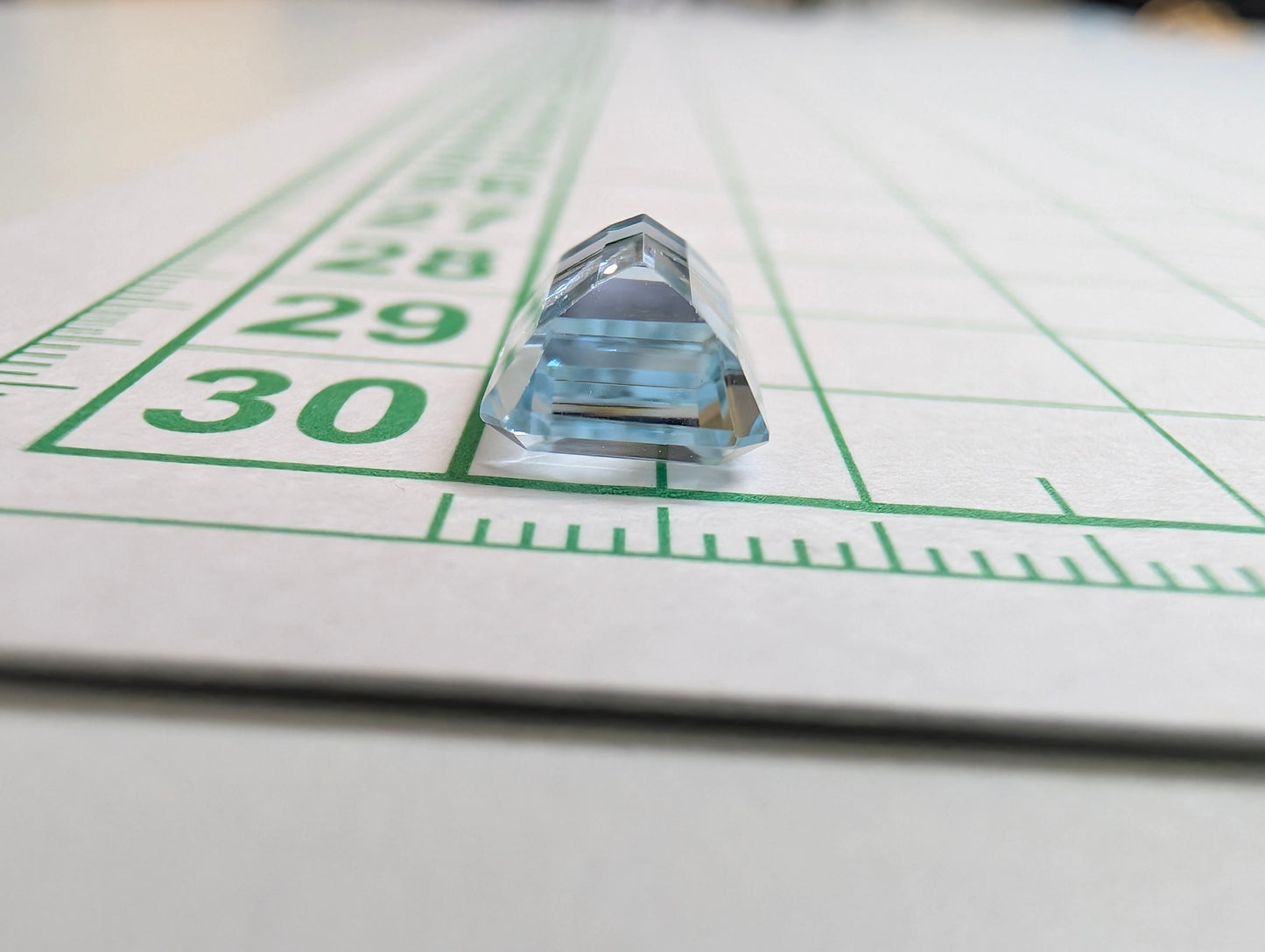 0046 バイカラートパーズ 4.04ct