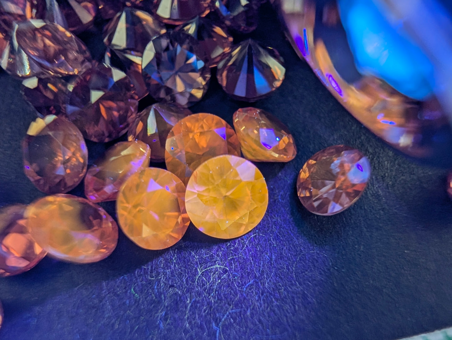 0010【ランダム発送】ブラウンジルコン【1石当たり約0.42ct】